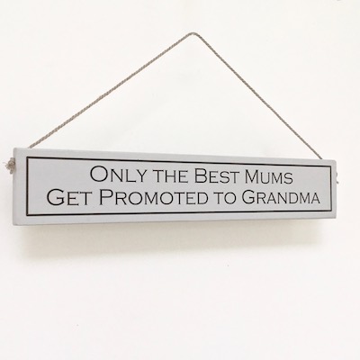 'Best Mum / Grandma' Hand Painted Sign