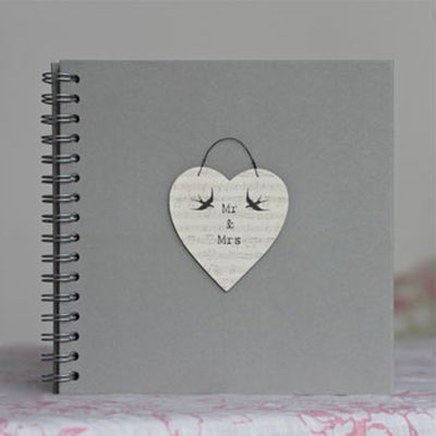 Mr & Mrs Wedding Planner / Guest Book